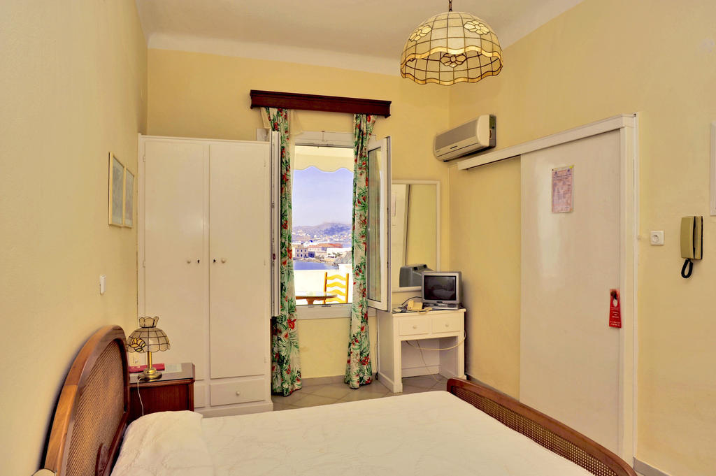 Sea Colours Rooms & Apartments Ermoupoli Zimmer foto
